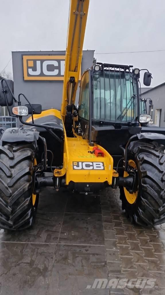 JCB 541-70 مناولات متداخلة