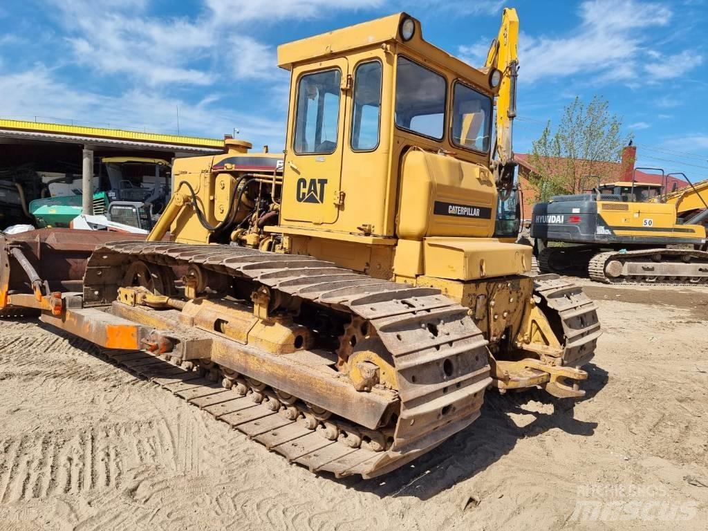 CAT T-170 LGP بلدوزرات مجنزرة