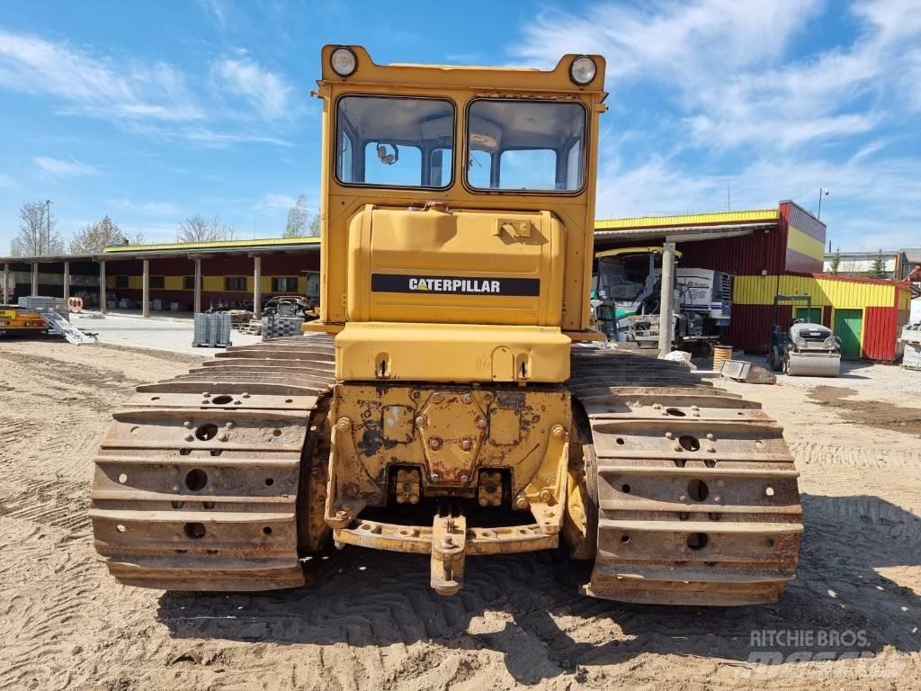 CAT T-170 LGP بلدوزرات مجنزرة