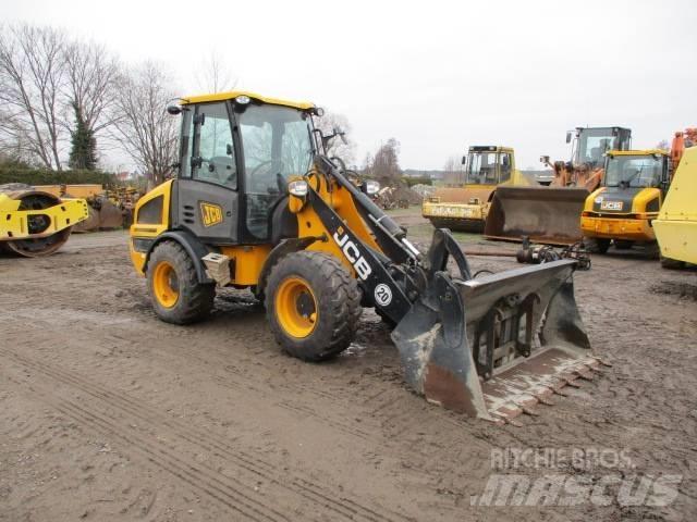 JCB 407 409 لوادر بعجل