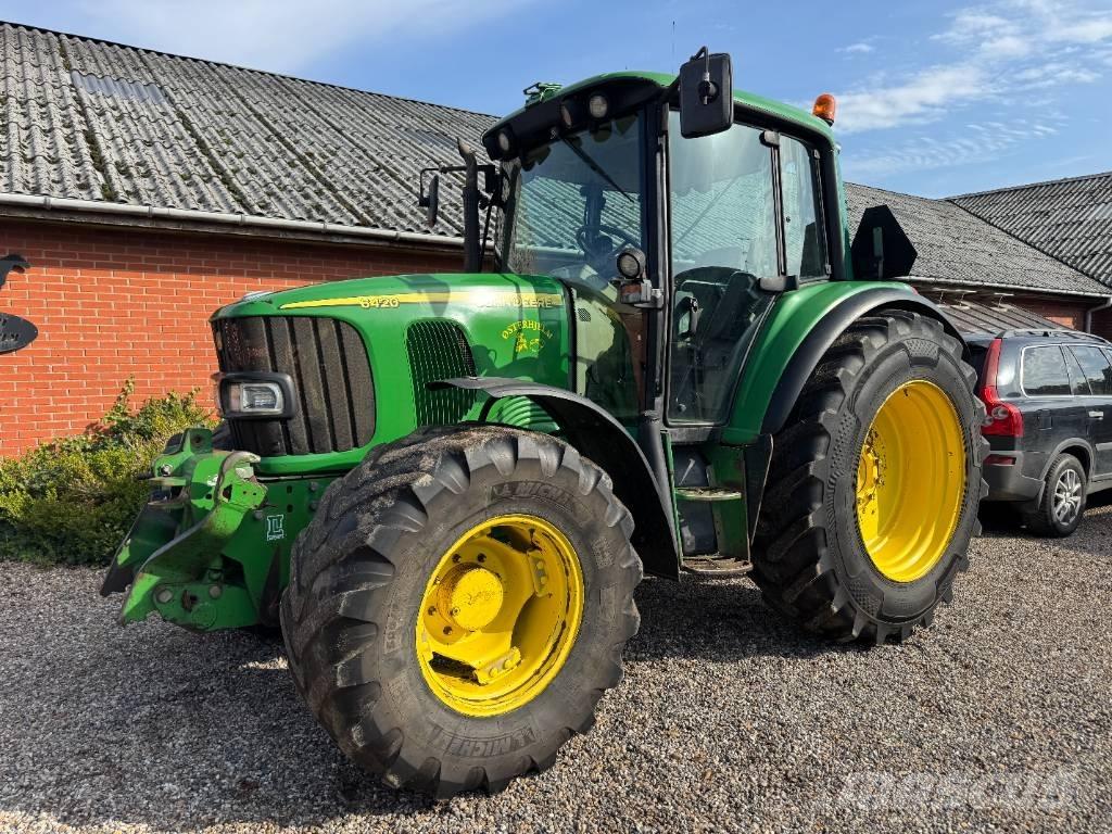 John Deere 6430 الجرارات