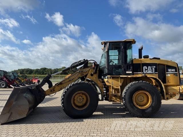 CAT 924 G لوادر بعجل