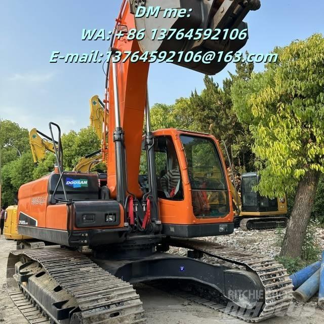 Doosan DX 225 LC حفارات زحافة
