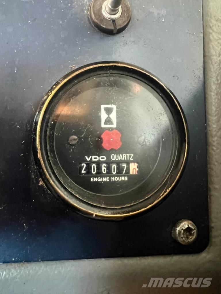 Volvo L 70 C لوادر بعجل