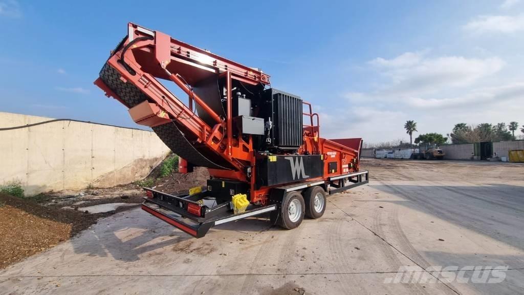 Morbark WH 2400 XP ماكينات تقطيع أخشاب الحراجة