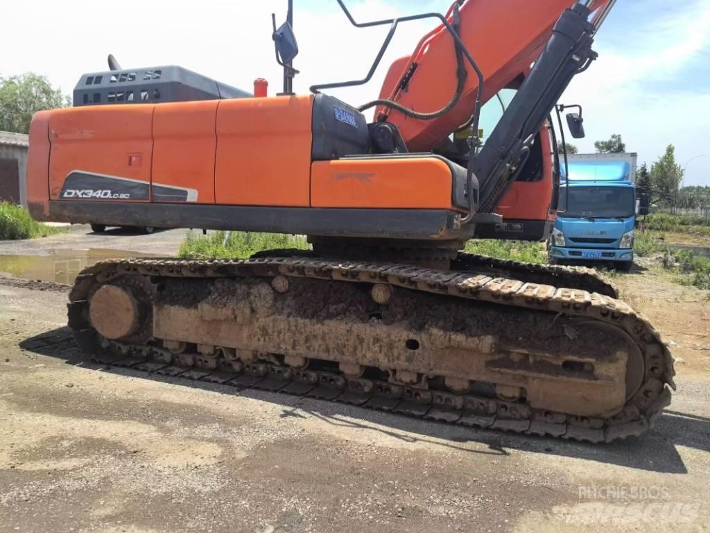 Doosan DX 340 LC حفارات زحافة