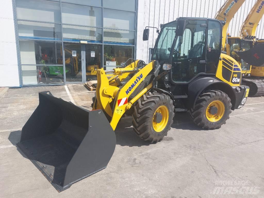 Komatsu WA80M-8 لوادر صغيرة
