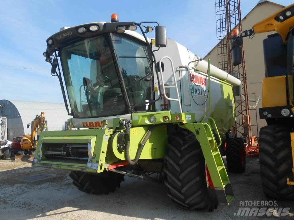 CLAAS Tucano 440 حصادات