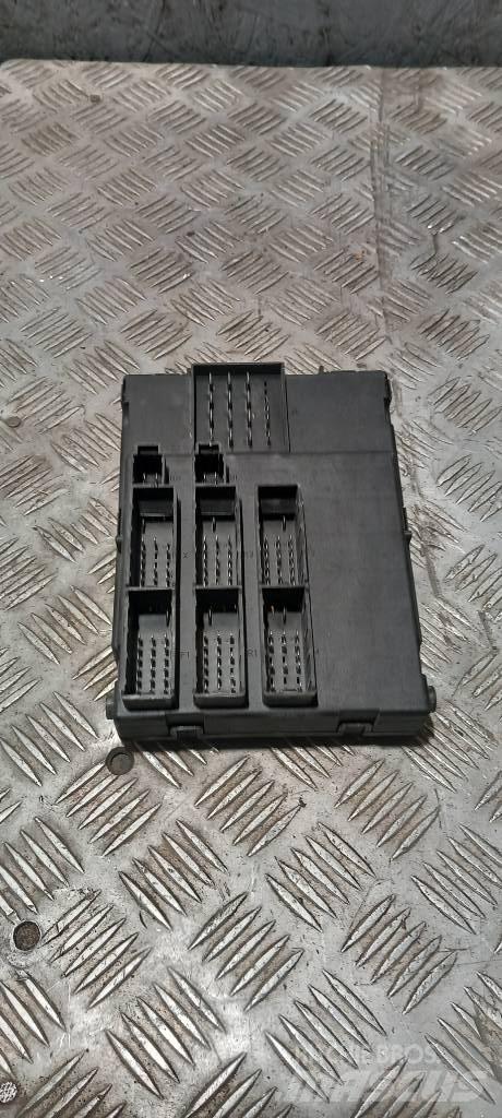 MAN TGX 18.440 إلكترونيات