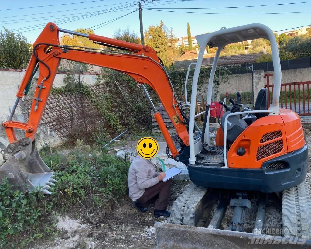 Kubota U30-3α2 حفارات زحافة