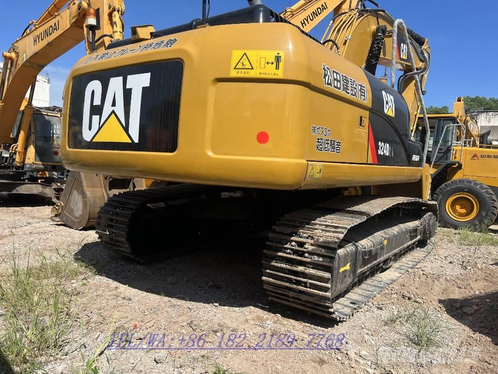 CAT 324 D حفارات زحافة