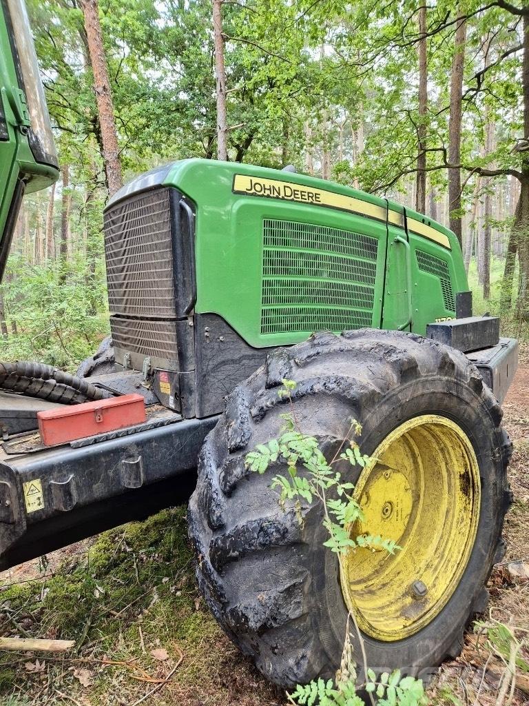 John Deere 1170 E حصادات