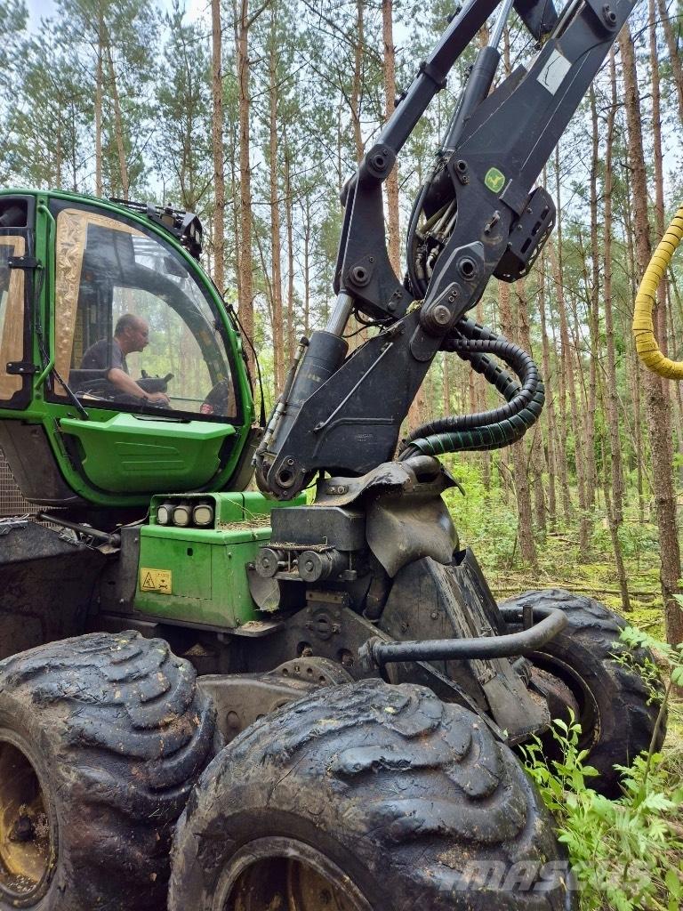 John Deere 1170 E حصادات