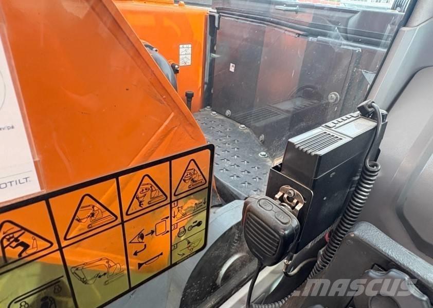 Doosan DX 235 LCR-5 حفارات زحافة