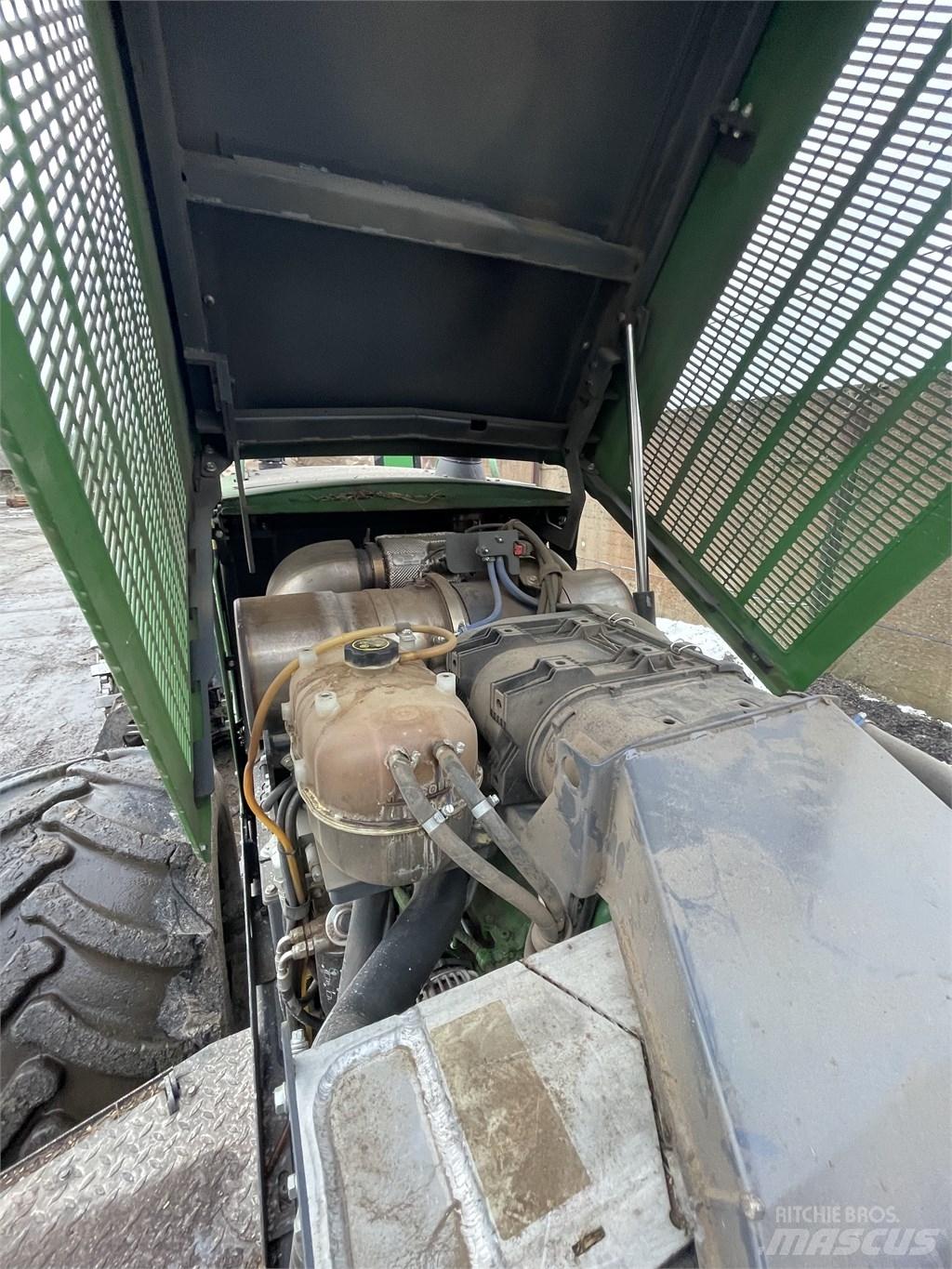 John Deere 1070 G حصادات