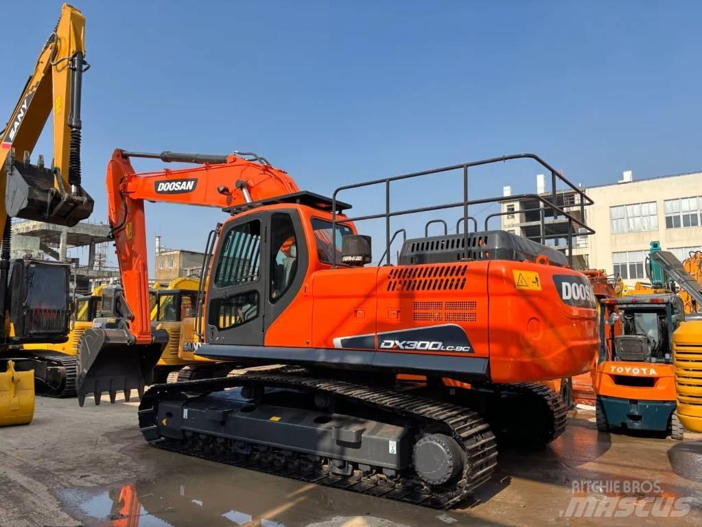 Doosan DX 300 LC - 9 C حفارات صغيرة أقل من 7 طن (حفارات صغيرة)
