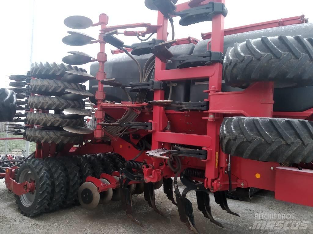 Horsch Focus 6 TD مثاقيب