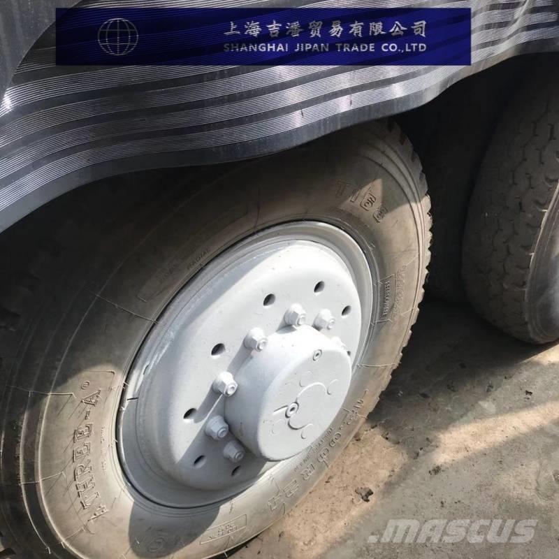 Sany STC1000 رافعات صالحة لكل أنواع الطرق