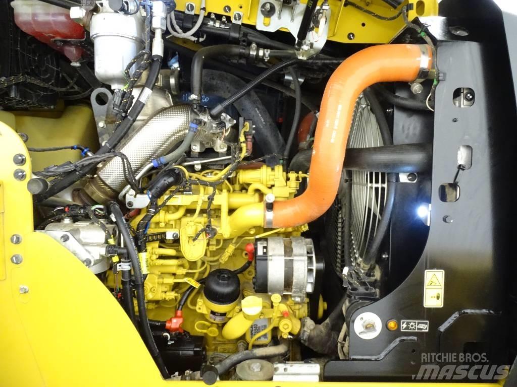 CAT 914 لوادر بعجل