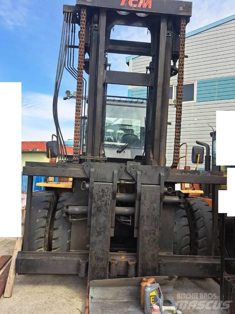 TCM FD200 شاحنات ذات رافعات شوكية - أخرى