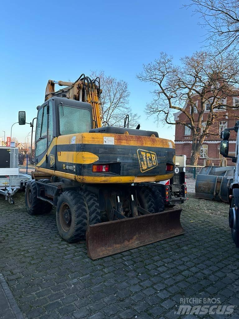 JCB JS 160 W حفارات بعجل