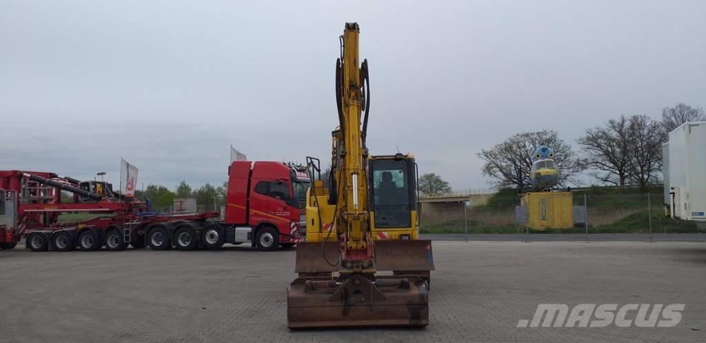 Komatsu PC 138 US-10 حفارات زحافة