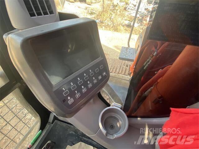 Hitachi ZX240H حفارات زحافة