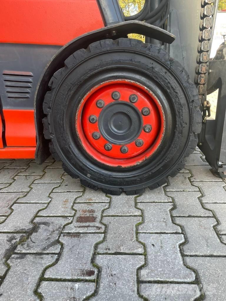 Linde E 50 شاحنات ذات رافعات شوكية تعمل بالكهرباء