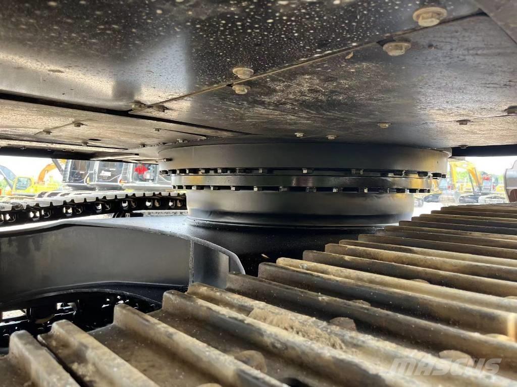 Sany SY245H حفارات زحافة