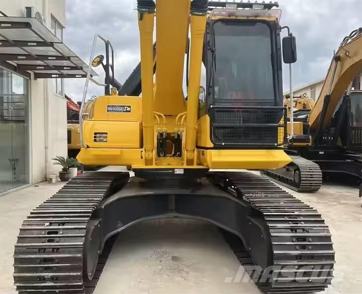Komatsu PC220-8 حفارات زحافة