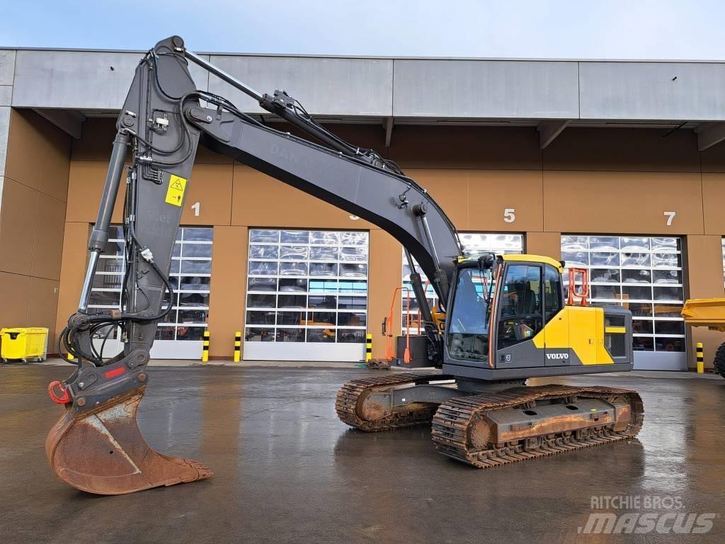 Volvo EC 200 EL حفارات زحافة