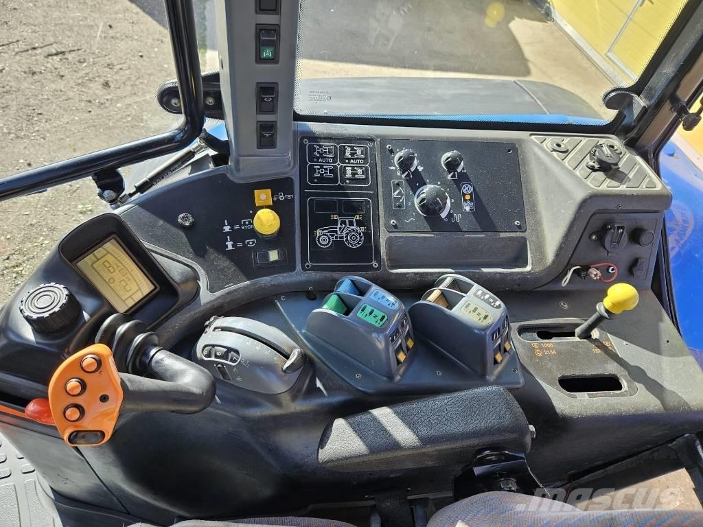 New Holland TM 190 الجرارات