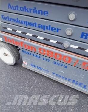 SkyJack SJ III 4626 رافعات مقصية الشكل