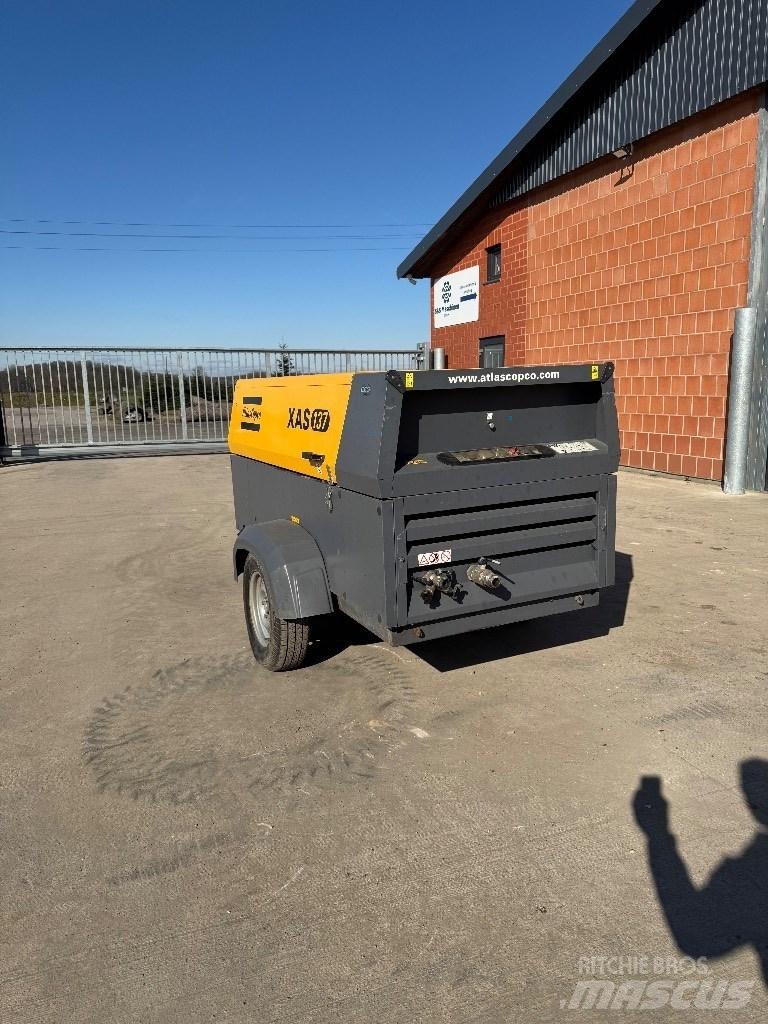 Atlas Copco XAS 137 مكابس