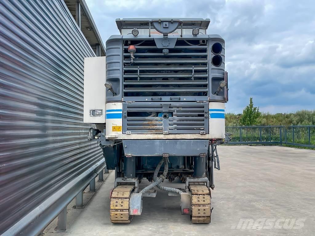 Wirtgen W 210 ماكينات الكشط البارد للأسفلت