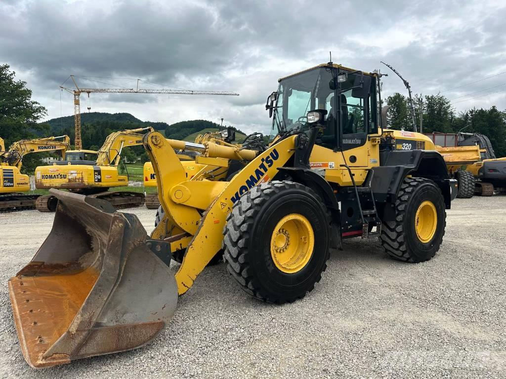 Komatsu WA 320-7 لوادر بعجل
