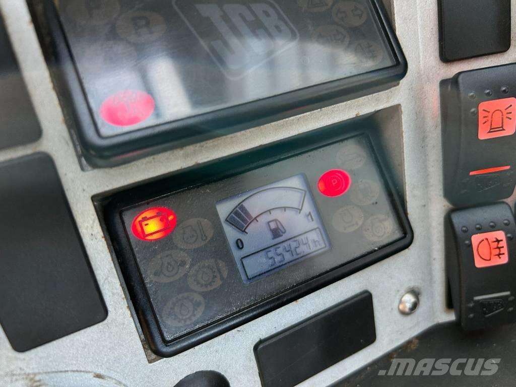 JCB 524-50 مناولات متداخلة