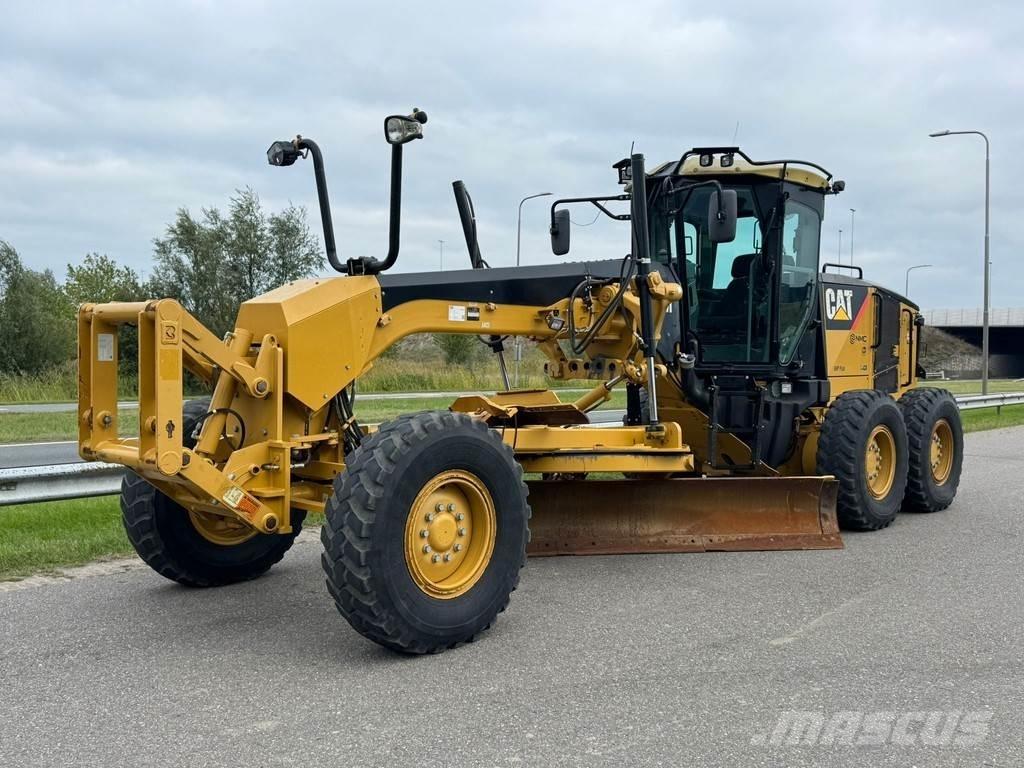 CAT 140M معدات تمهيد الطرق