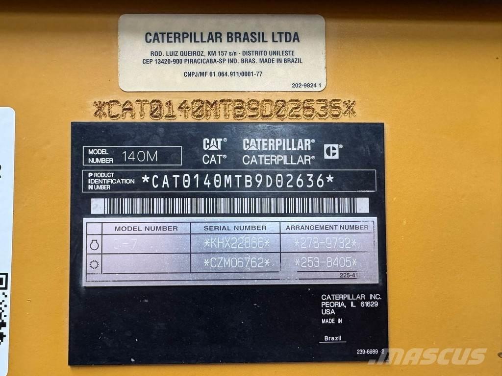 CAT 140M معدات تمهيد الطرق