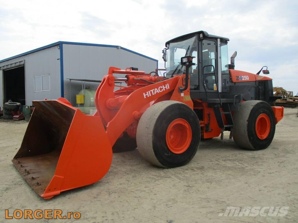 Hitachi ZW 250 لوادر بعجل
