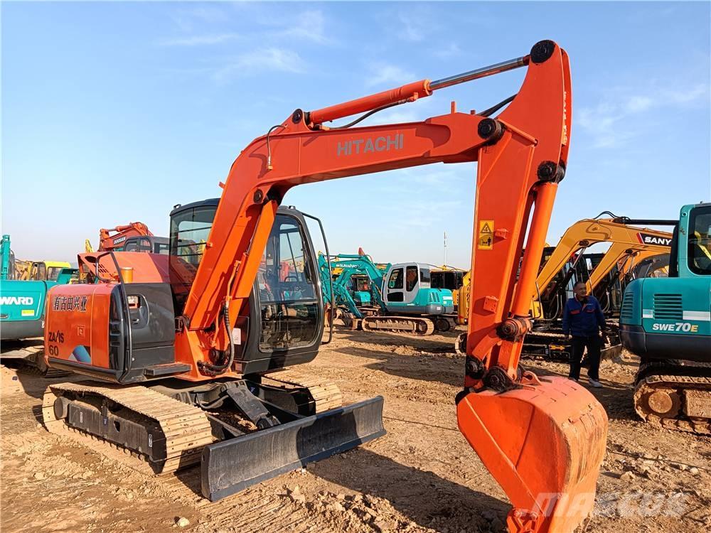 Hitachi ZX 60 حفارات زحافة