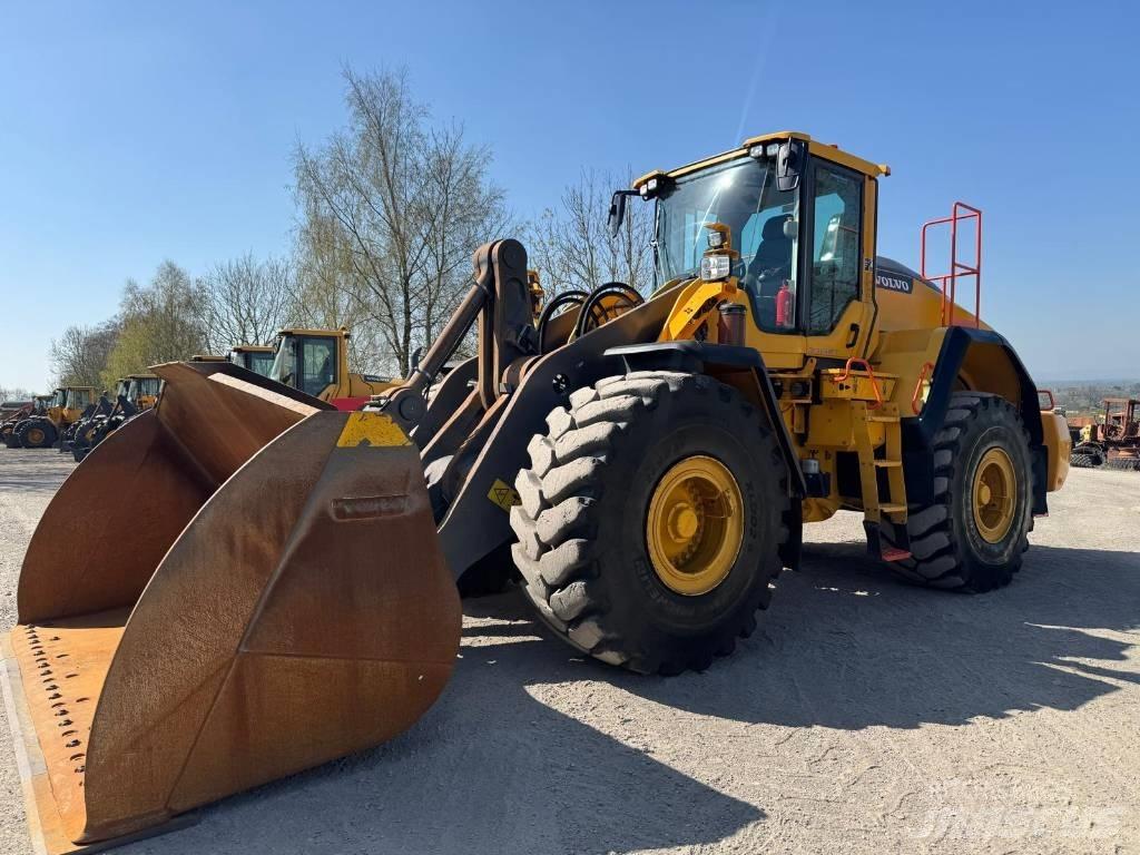 Volvo L 180 H لوادر بعجل