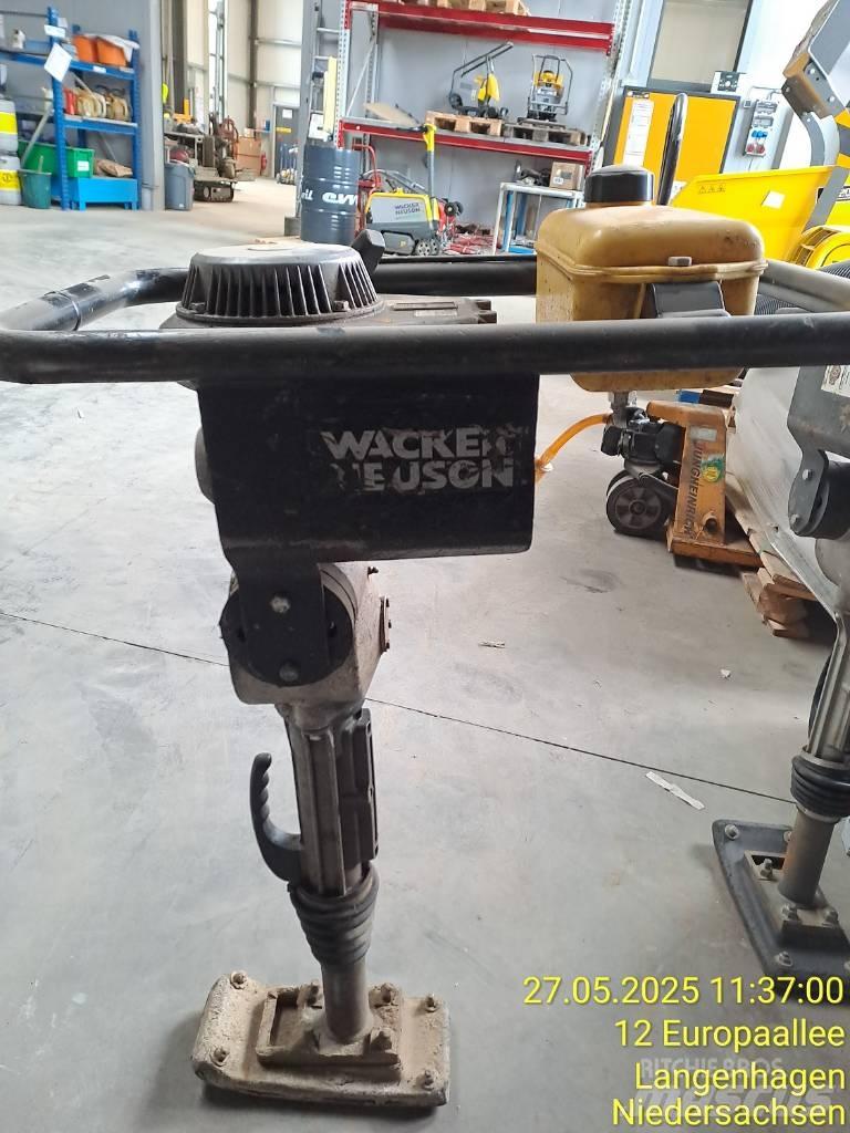 Wacker Neuson BS30 ِدَكات