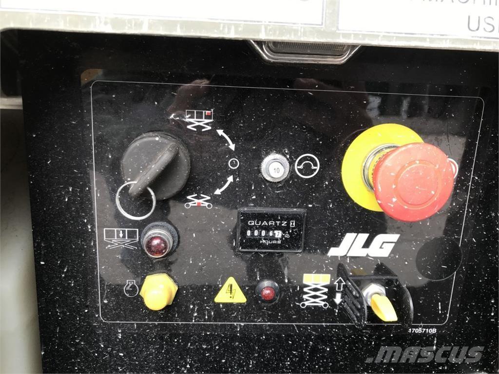 JLG M3369 (4331) رافعات مقصية الشكل