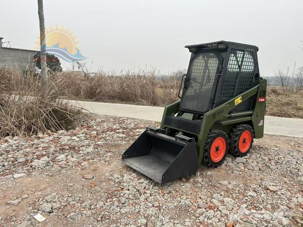 Bobcat S 70 لوادر انزلاقية التوجيه