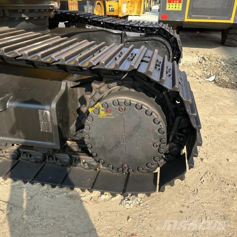 Komatsu PC 360-8 حفارات زحافة