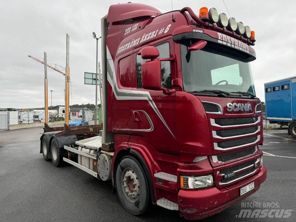 Scania R 560 شاحنات أشجار