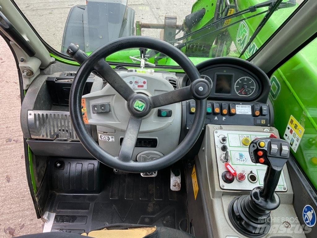 Merlo P 32.6 Plus معدات مناولة لأغراض الزراعة