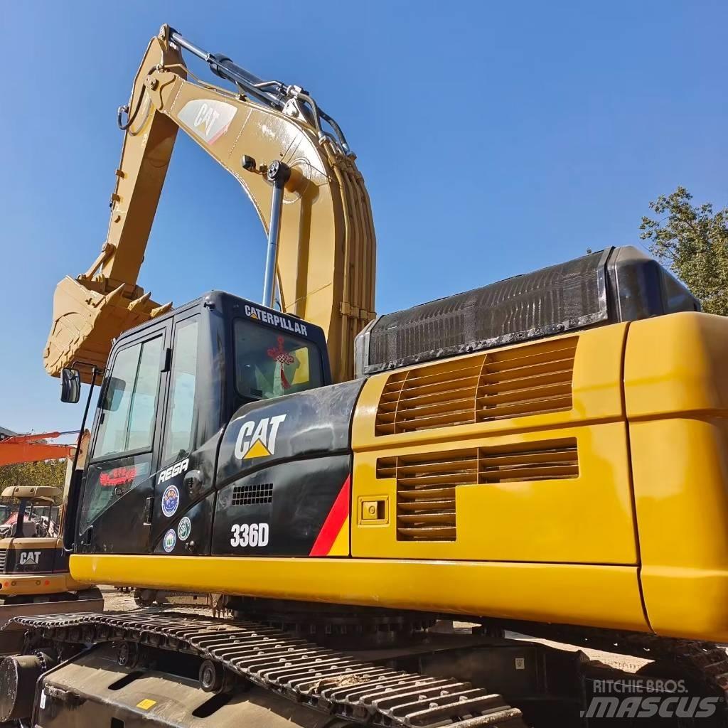 CAT 336 D L حفارات زحافة