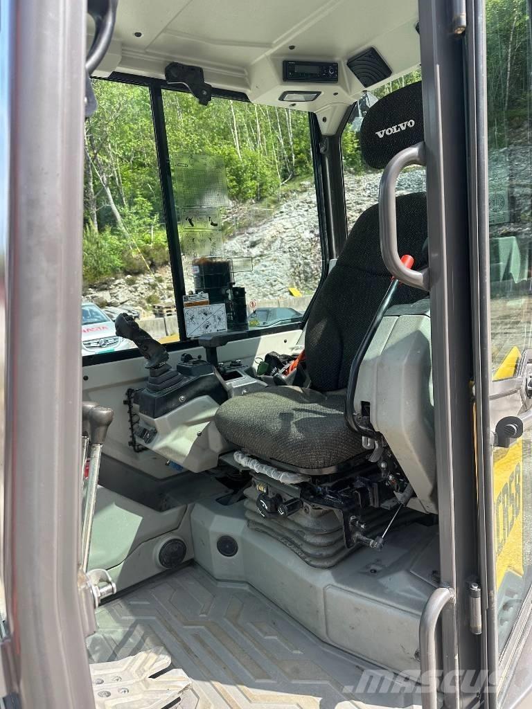 Volvo ECR 58F حفارات صغيرة أقل من 7 طن (حفارات صغيرة)